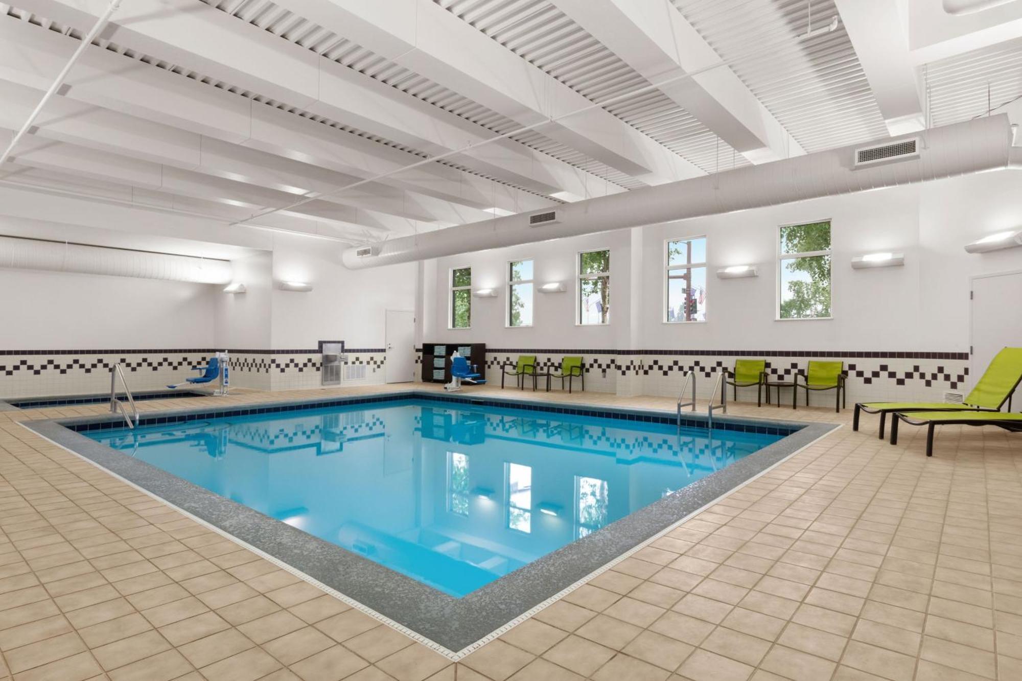 Springhill Suites By Marriott Fairbanks Esterno foto
